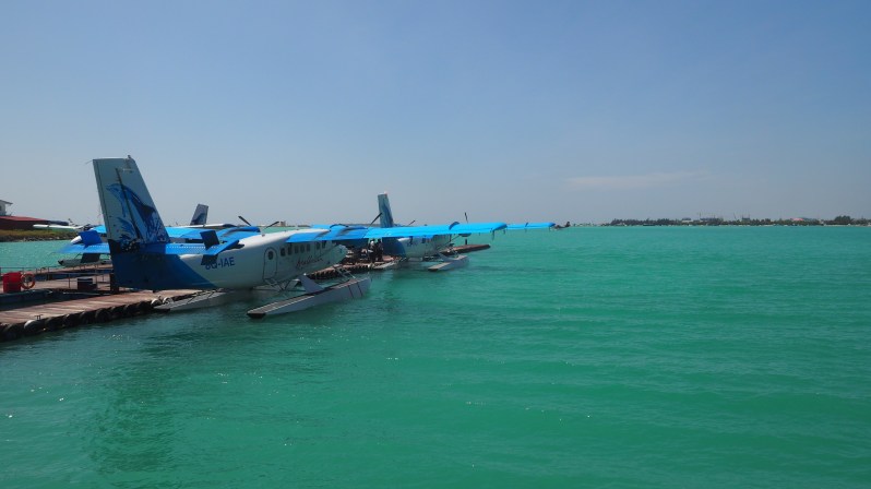 seaplane-male-maldives-hulhumale