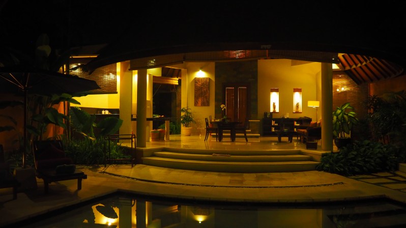 kunja-seminyak-bali-indonesia