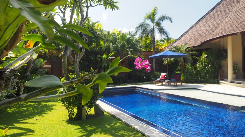 kunja-seminyak-bali-indonesia