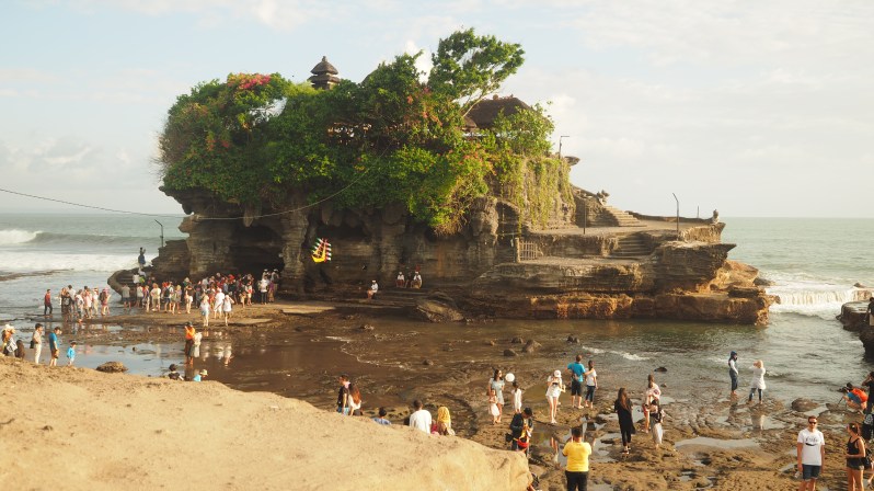 tanah-lot-sunset-bali