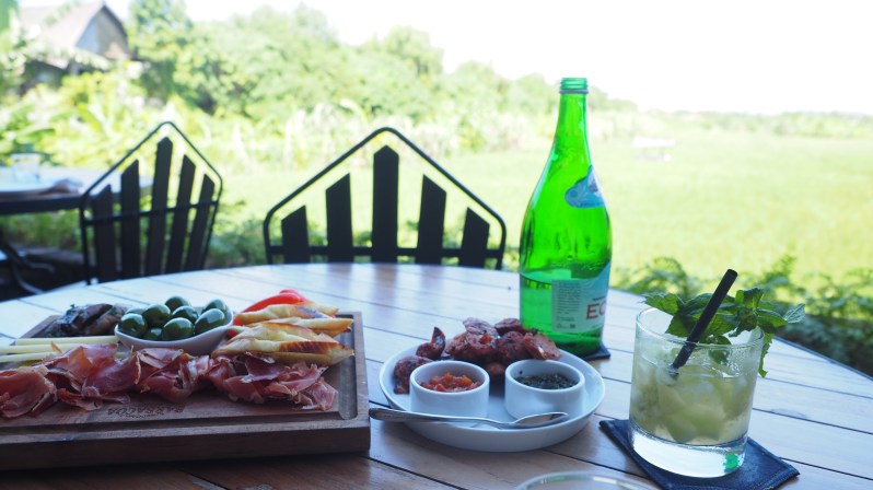 bali-barbacoa-seminyak-indonesia