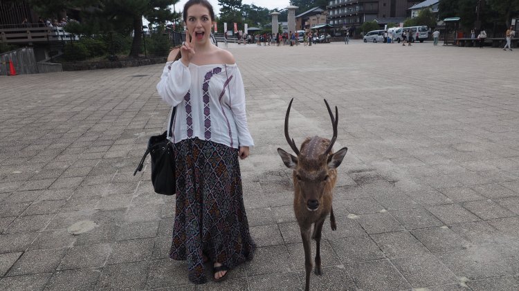 Itsukushima-miyajima-hiroshima-japan