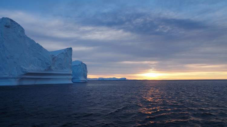 greenland-ilulissat-icefjord-iceberg-icefjorden-disko-bay