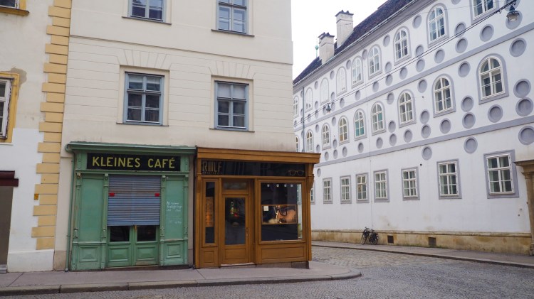 Kleines Cafe