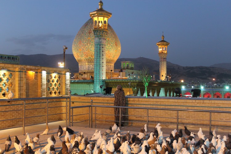 shah-cheragh-holy-shrine-shiraz-iran-travel-blog-solo-backpacking