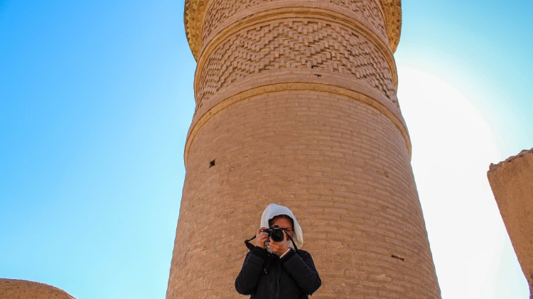 iran-travel-blog-kharanaq-desert-city-backpacking-yazd