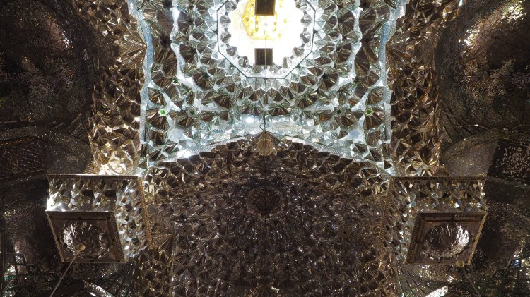 seyyed-alaeddin-shrine-shiraz-iran-travel-blog-solo-backpacking