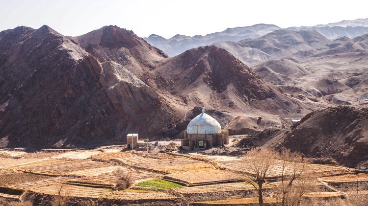 iran-travel-blog-kharanaq-desert-city-backpacking-yazd