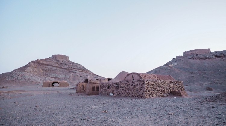 yazd-travel-blog-iran-solo-backpack-guide