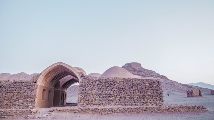 yazd-travel-blog-iran-solo-backpack-guide