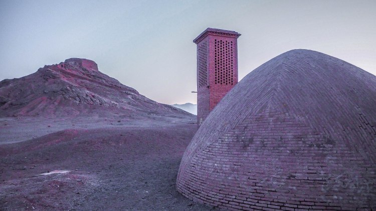 yazd-travel-blog-iran-solo-backpack-guide