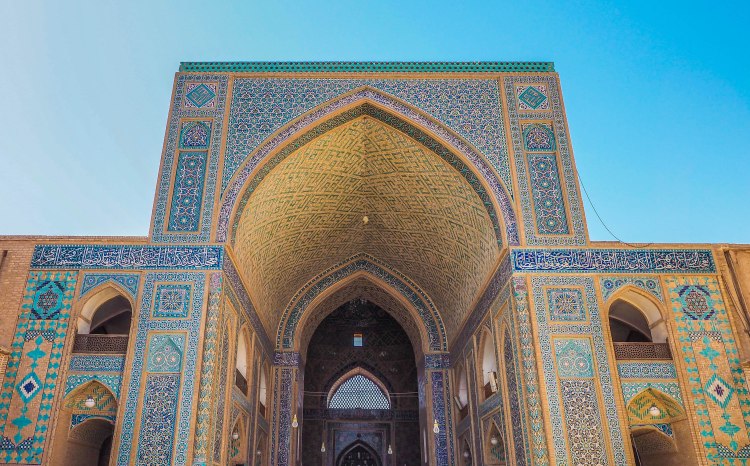 yazd-travel-blog-iran-solo-backpack-guide