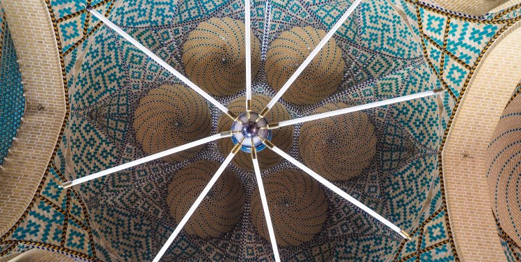 yazd-travel-blog-iran-solo-backpack-guide