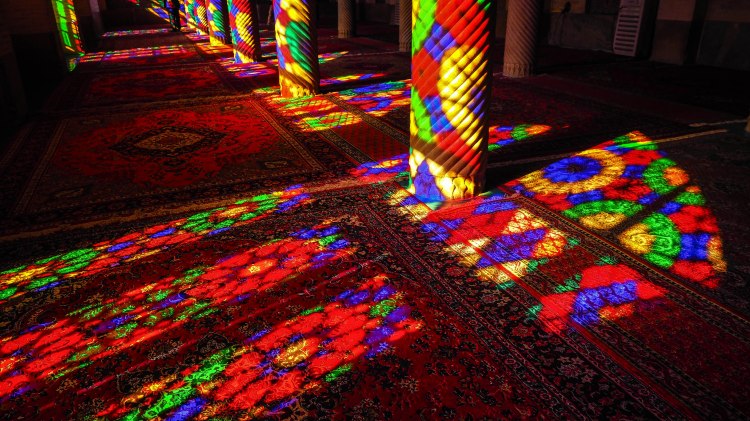 pink-mosque-iran-blog-travel-shiraz-nasir-ol-molk