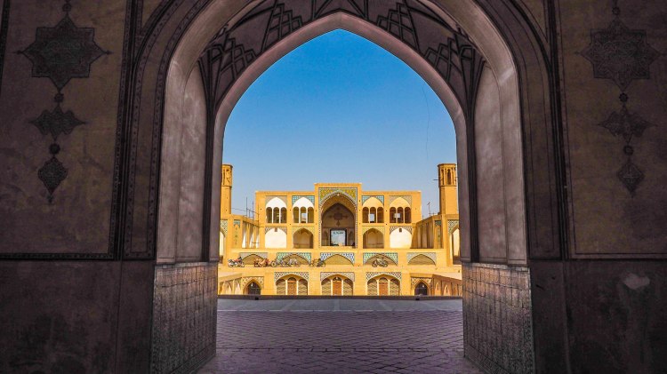 iran-kashan-travel-blog-backpacking-solo-female