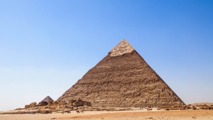 giza-pyramids-travel-blog-cairo-egypt-ancient-wonder-solo-backpacking