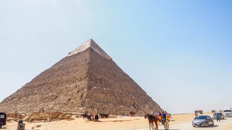 giza-pyramids-travel-blog-cairo-egypt-ancient-wonder-solo-backpacking