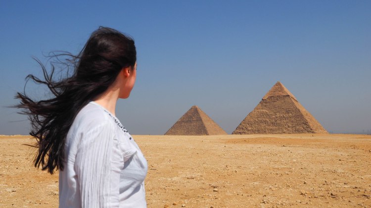 giza-pyramids-travel-blog-cairo-egypt-ancient-wonder-solo-backpacking