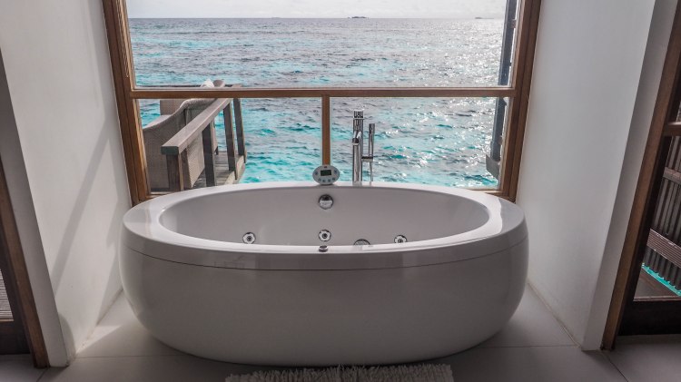 kandolhu-maldives-travel-blog-resort-solo-luxury