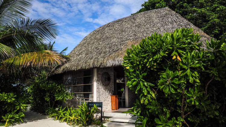 kandolhu-maldives-travel-blog-resort-solo-luxury