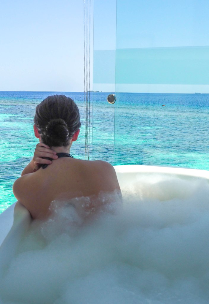 kandolhu-maldives-travel-blog-resort-solo-luxury