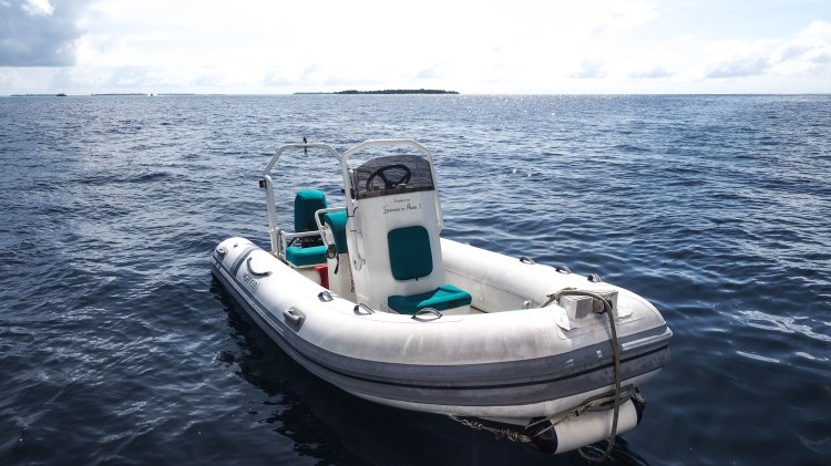 soneva-aqua-travel-blog-in-fushi-maldives-yacht-sailing-luxury