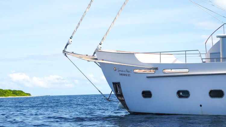 soneva-aqua-travel-blog-in-fushi-maldives-yacht-sailing-luxury