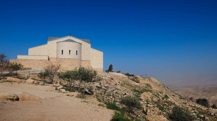 kings-highway-travel-blog-jordan-backpacking-solo-mount-nebo
