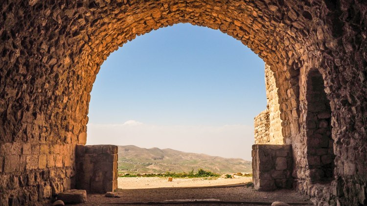 kings-highway-travel-blog-jordan-backpacking-solo-kerak-castle