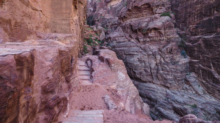 A solo travellers guide to hiking to the High Place of Sacrifice in Petra, Jordan!