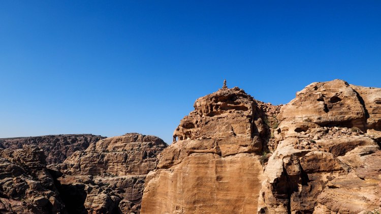 A solo travellers guide to hiking to the High Place of Sacrifice in Petra, Jordan!