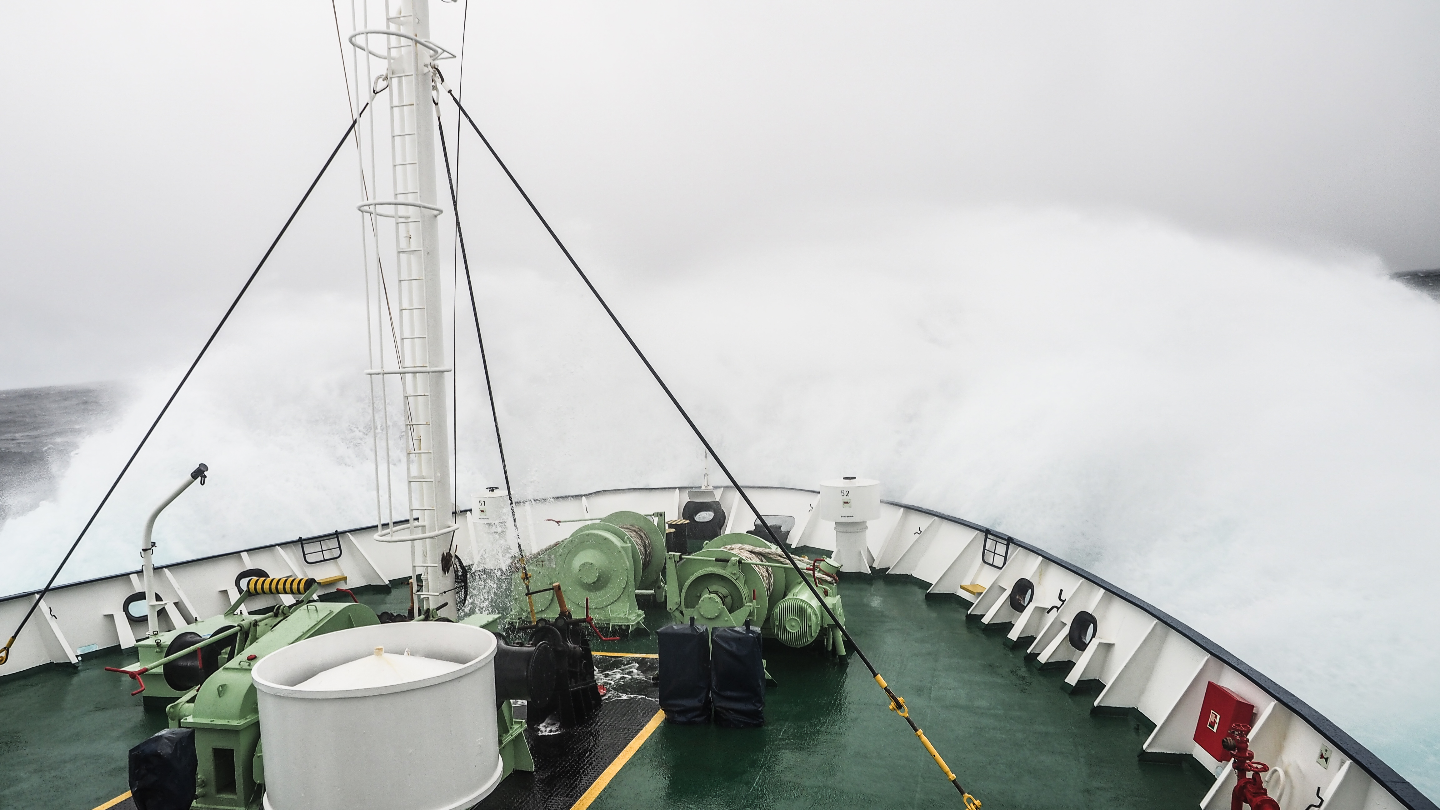 drake-passage-antarctica-travel-blog-solo-oceanwide-expeditons