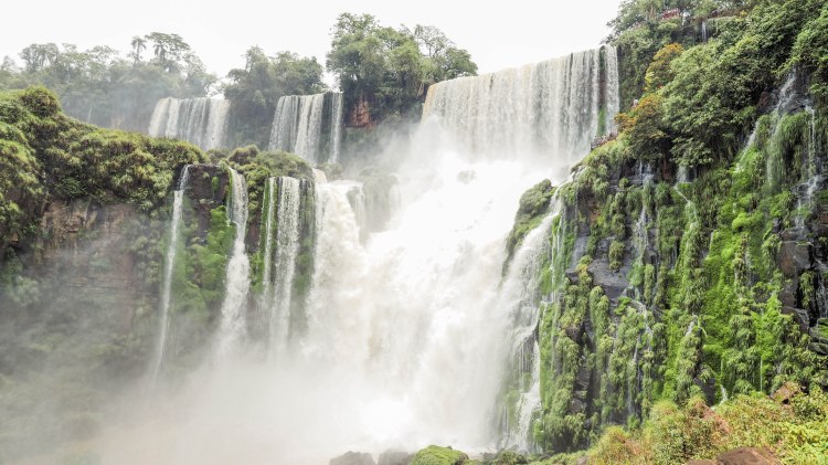 iguazu-falls-travel-blog-argentina-travelling-the-world-solo