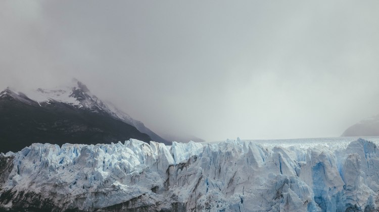 perito-moreno-glacier-argentina-patagonia-travel-blog-travelling-the-world-solo