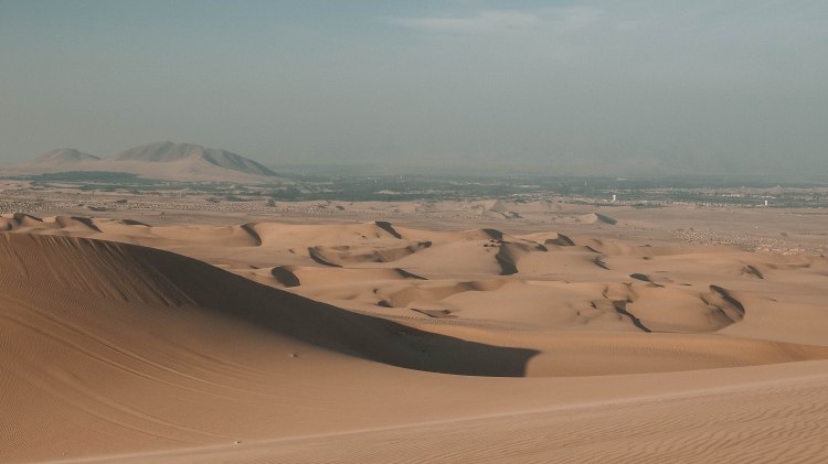 huacachina-travel-blog-peru-solo-backpacking-travelling-the-world