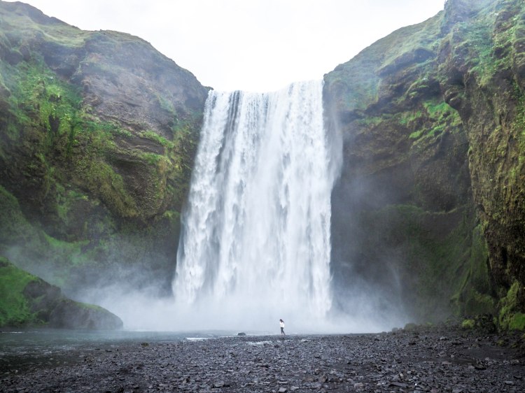 iceland-travel-blog-ring-road-self-drive-south-coast-travelling-the-world-solo-female