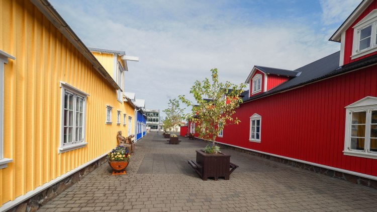 west-iceland-travel-blog-ring-road-self-drive-solo-female-travelling-the-world