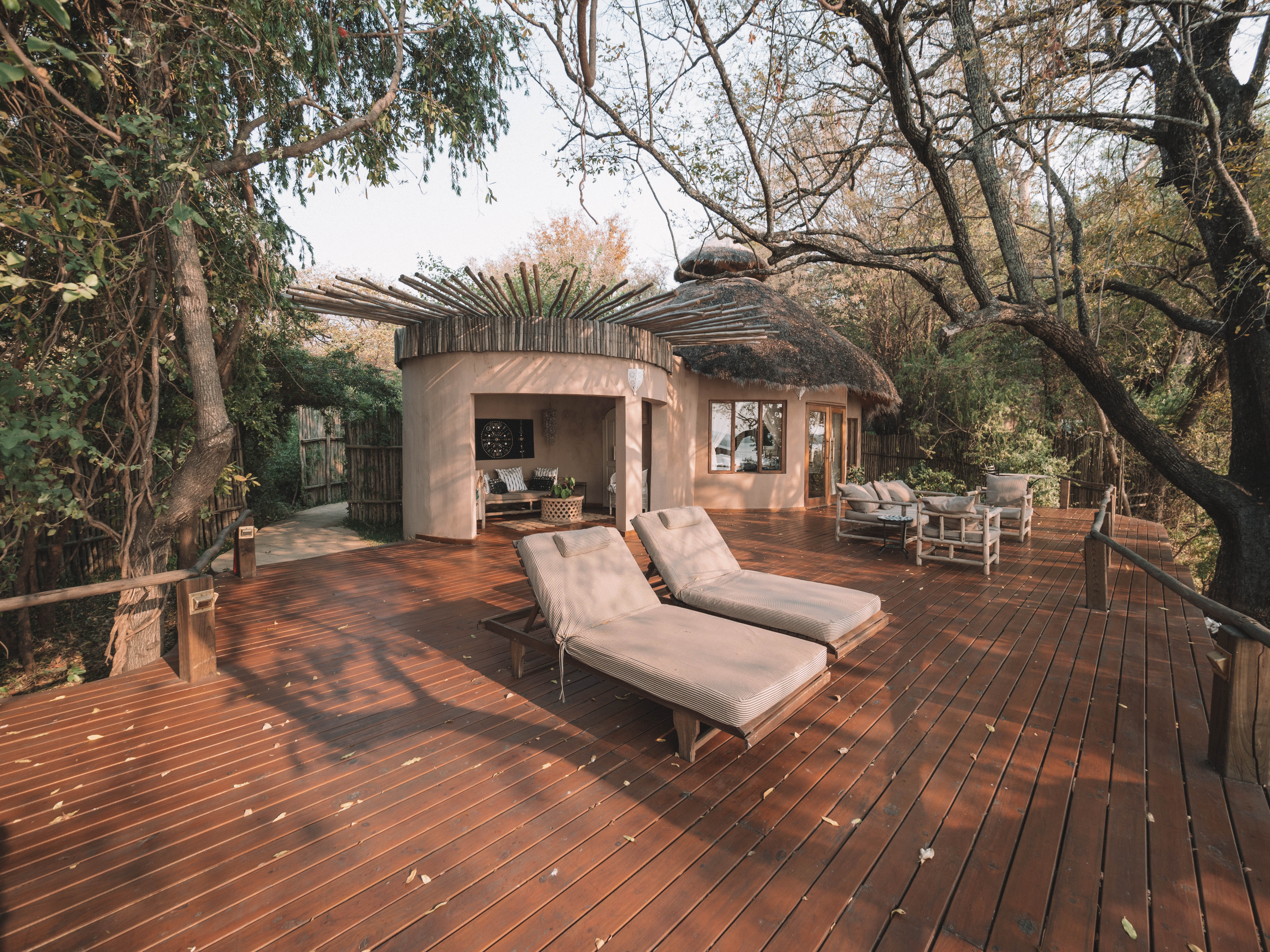 tongabezi-zambia-travel-blog-livingstone-victoria-falls-zambezi-solo-travelling-the-world