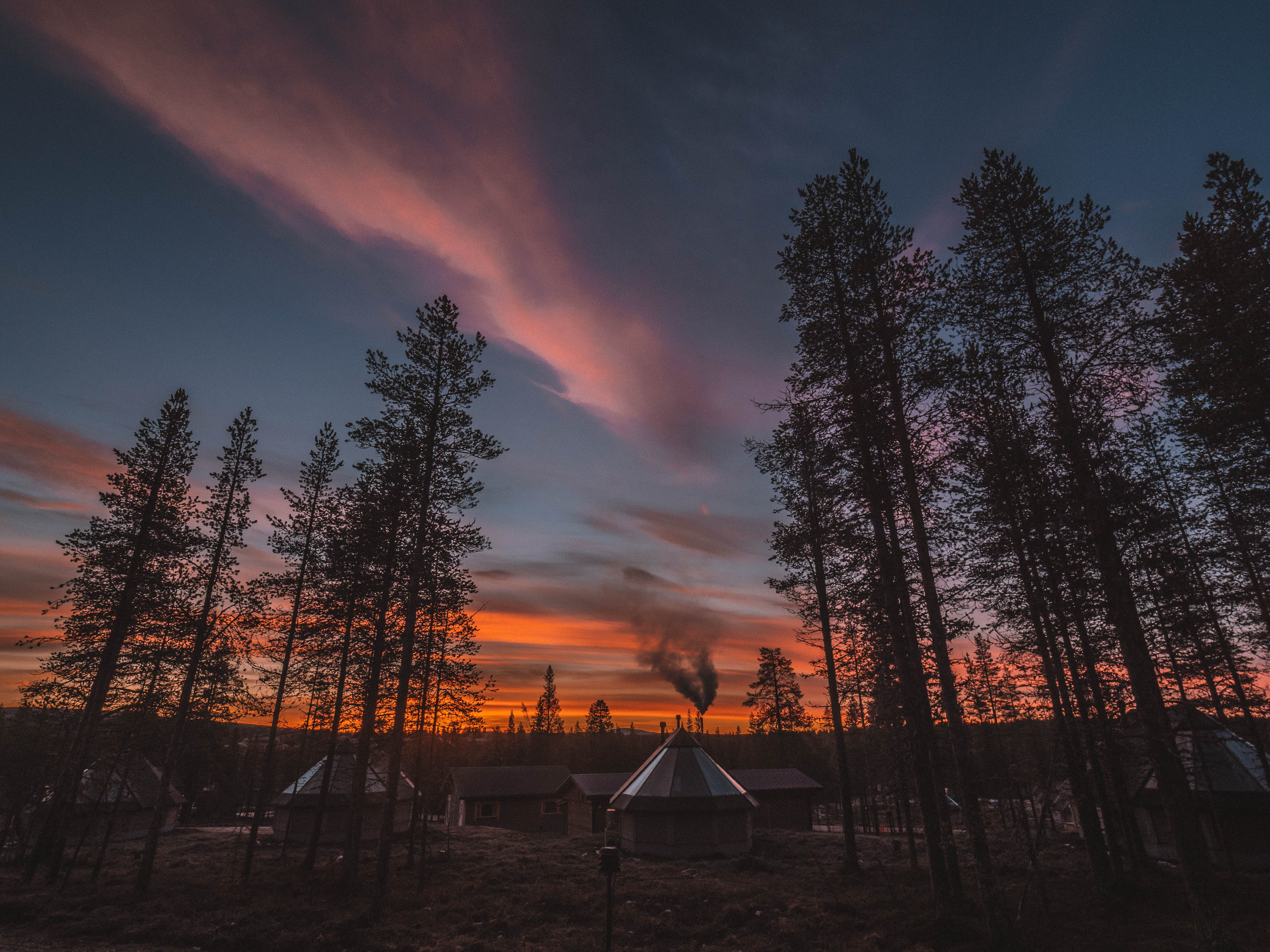 northern-lights-village-travel-blog-finland-travelliing-the-world-solo