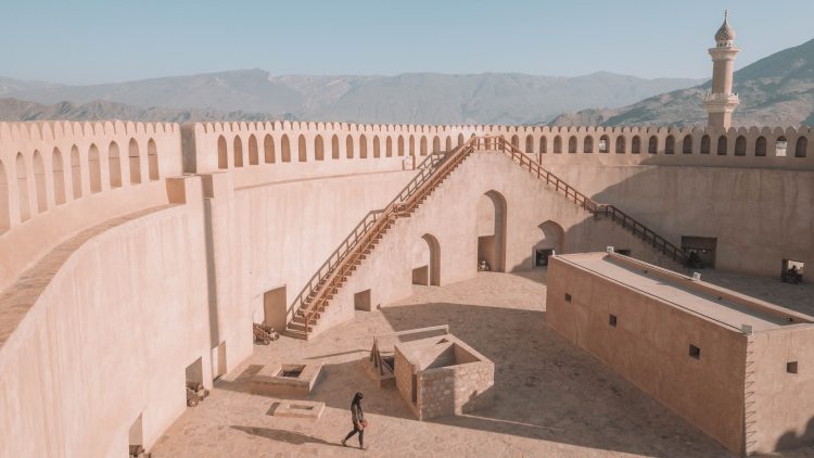 nizwa-fort-oman-travelling-the-world-solo-travel-blog