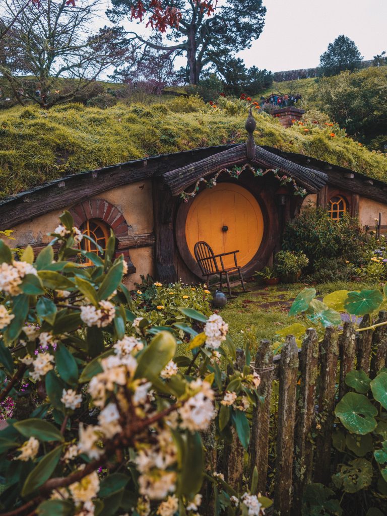 hobbiton-matamata-travel-blog-new-zealand-auckland-layover-lord-of-the-rings-hobbit