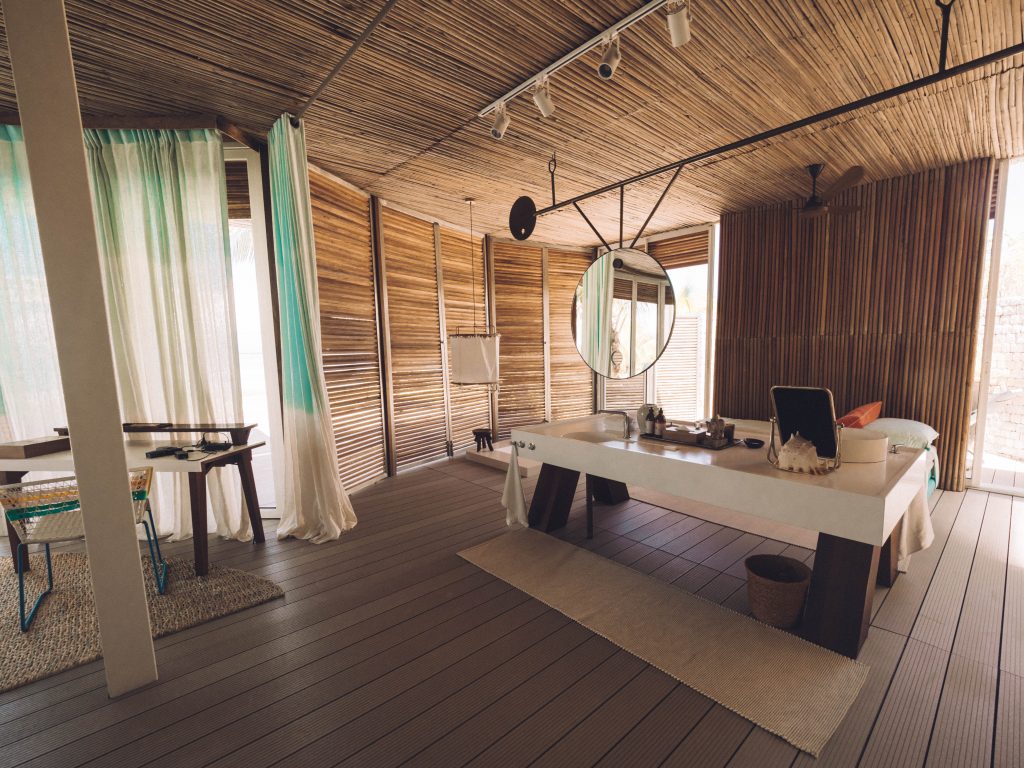 Time-Tide-Miavana-Travel-Blog-Nosy-Ankao-Madagascar-Blue-Safari-Luxury