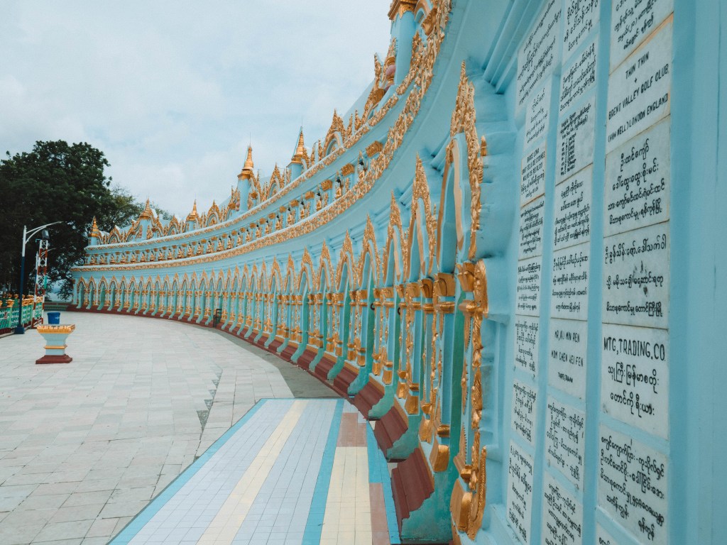myanmar-mandalay-tample-pagoda-solo-travel-blog-guide