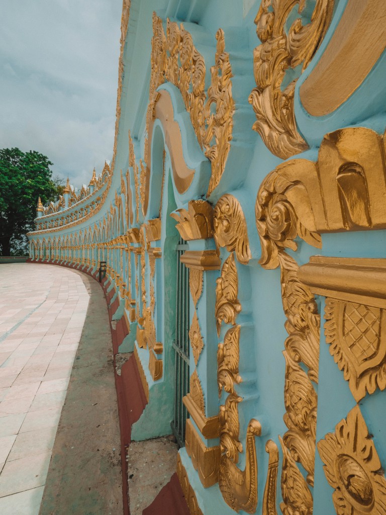 myanmar-mandalay-tample-pagoda-solo-travel-blog-guide