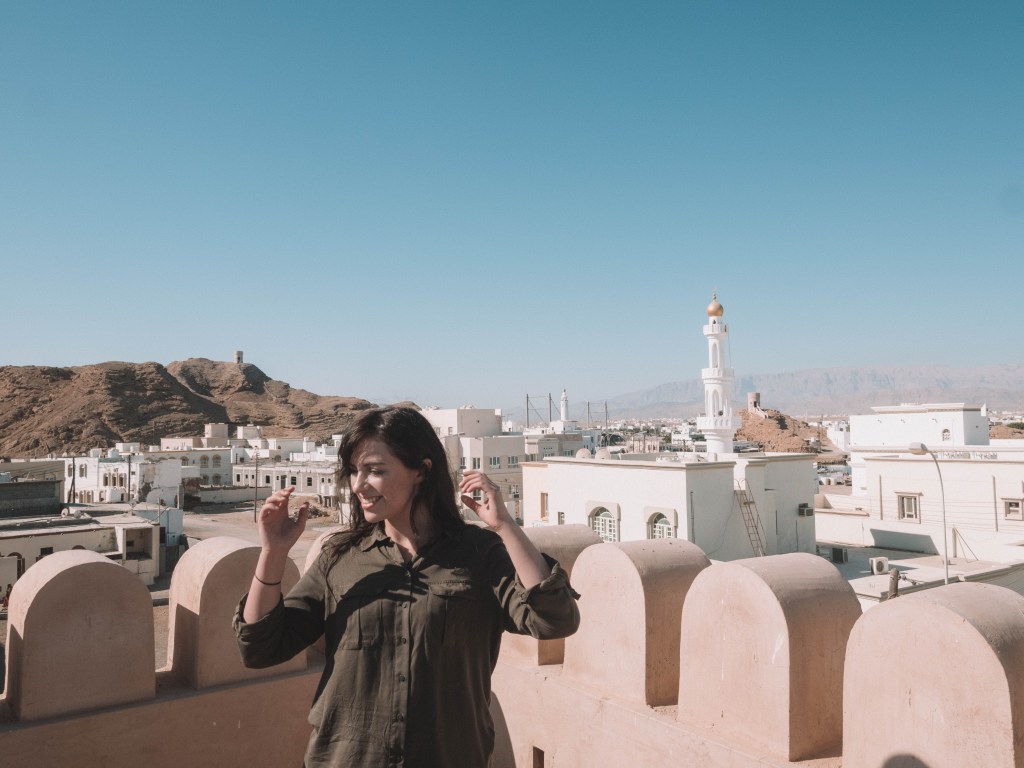 Muscat-Oman-Road-Trip-Travel-Blog-Sur-Fort-Lighthouse