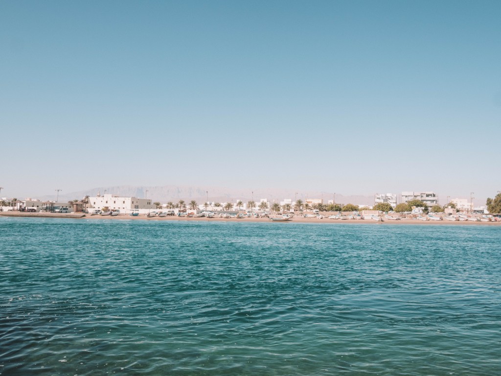 Muscat-Oman-Road-Trip-Travel-Blog-Sur-Fort-Lighthouse