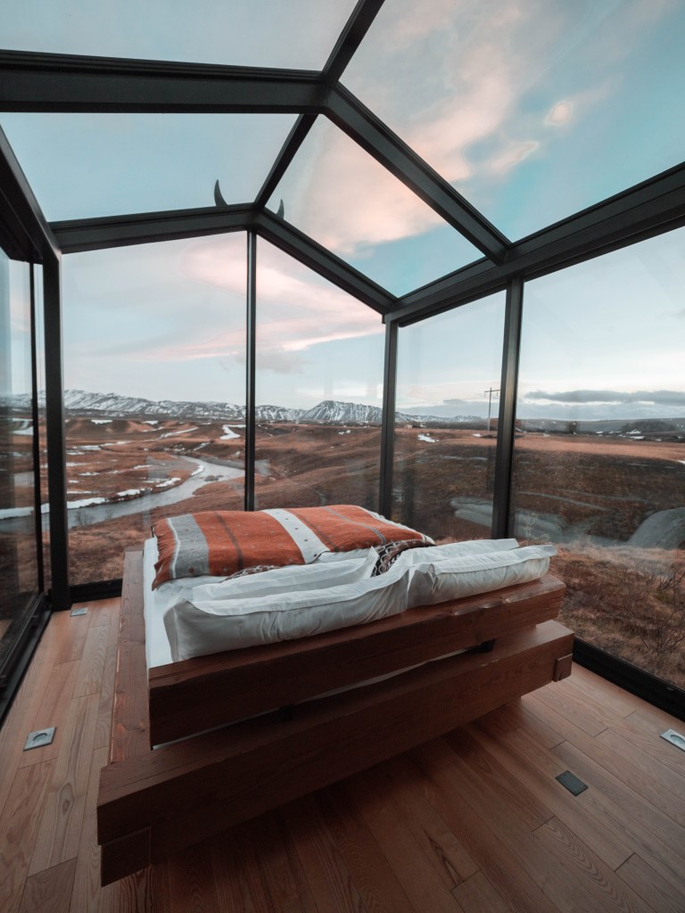 iceland-golden-circle-gulfoss-gullfoss-waterfall-road-trip-travel-blog