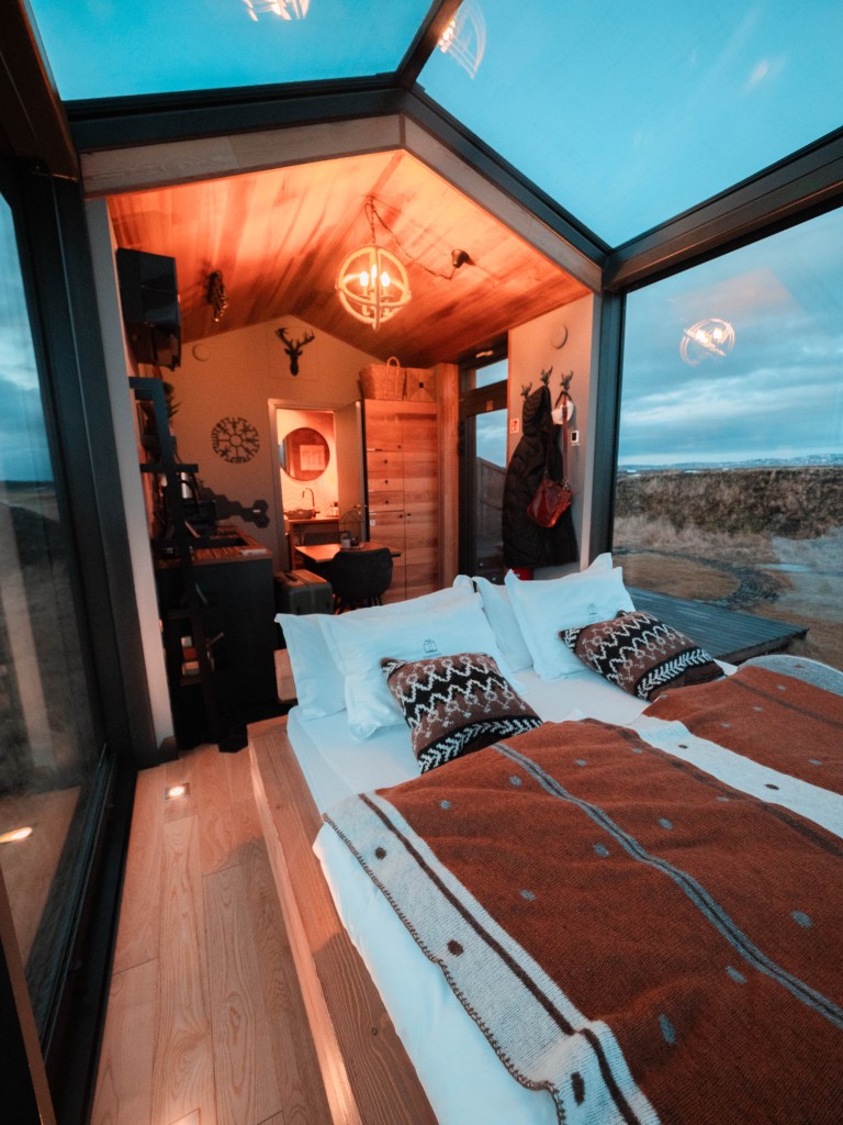 iceland-golden-circle-gulfoss-gullfoss-waterfall-road-trip-travel-blog