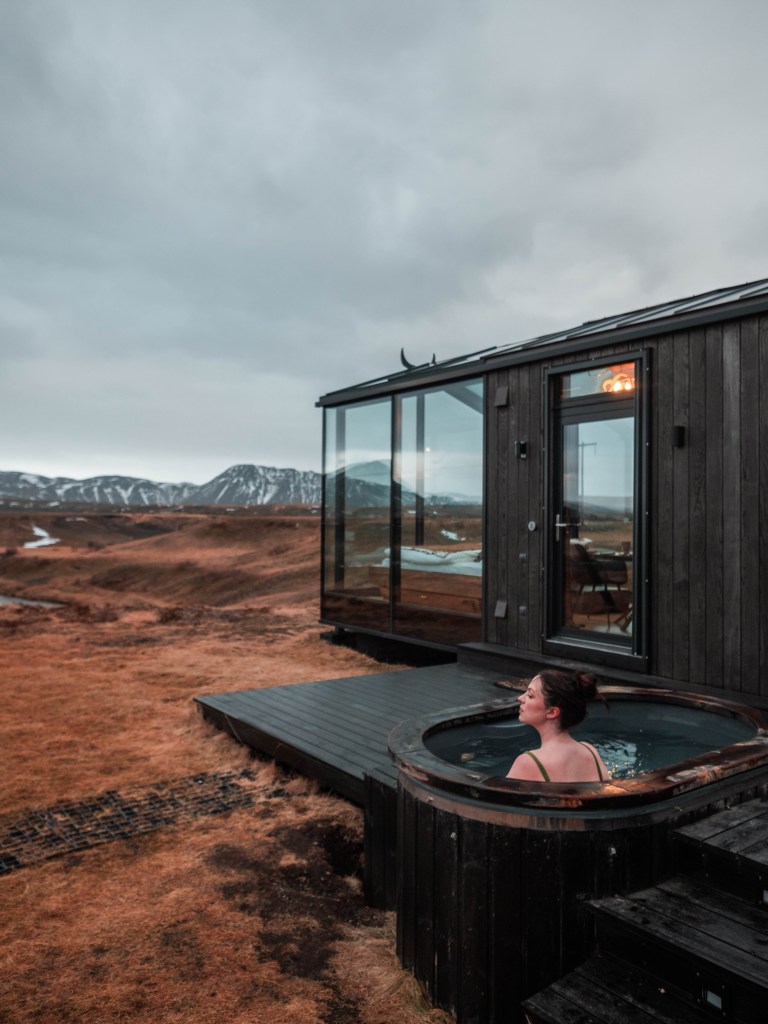 iceland-golden-circle-gulfoss-gullfoss-waterfall-road-trip-travel-blog