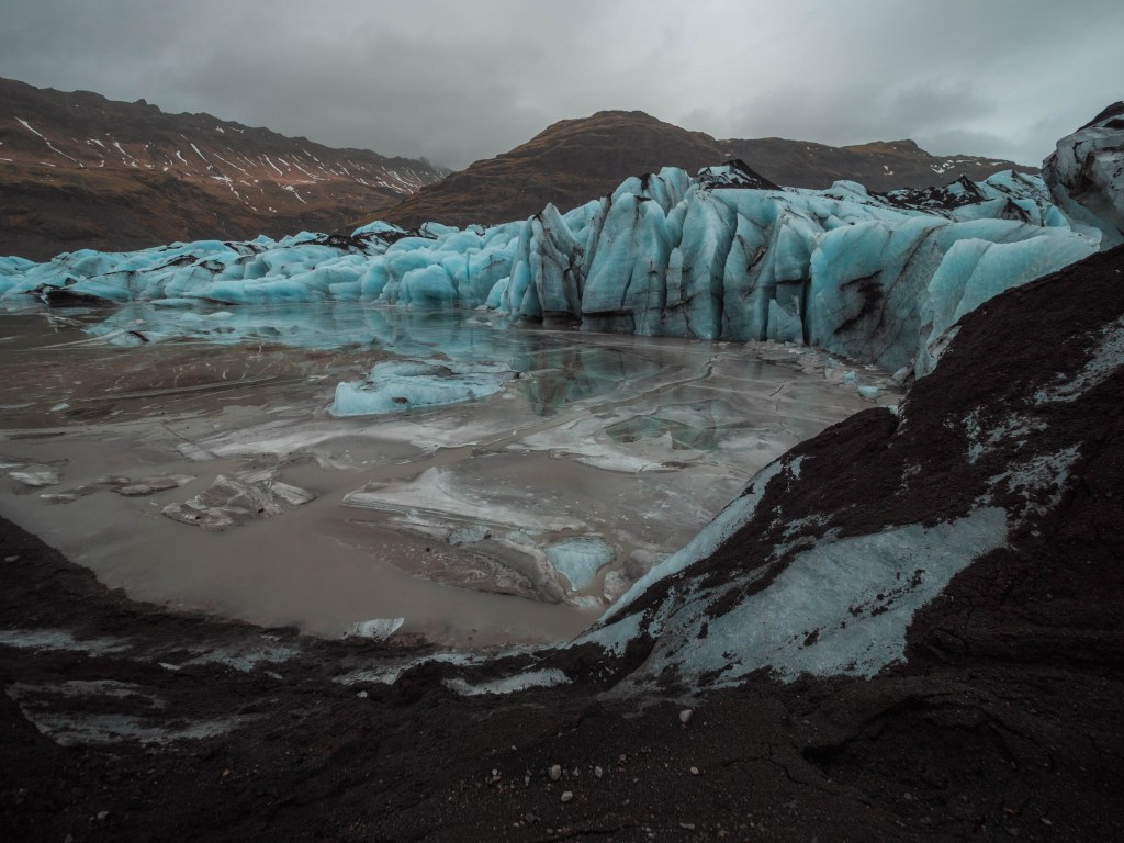 Road tripping from Skogafoss to Vik in winter